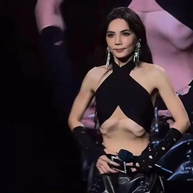 医生提醒不要模仿Ella“真空腹”