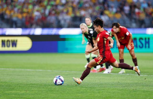 张琳艳点球制造细节画面公布 公正判罚消除争议