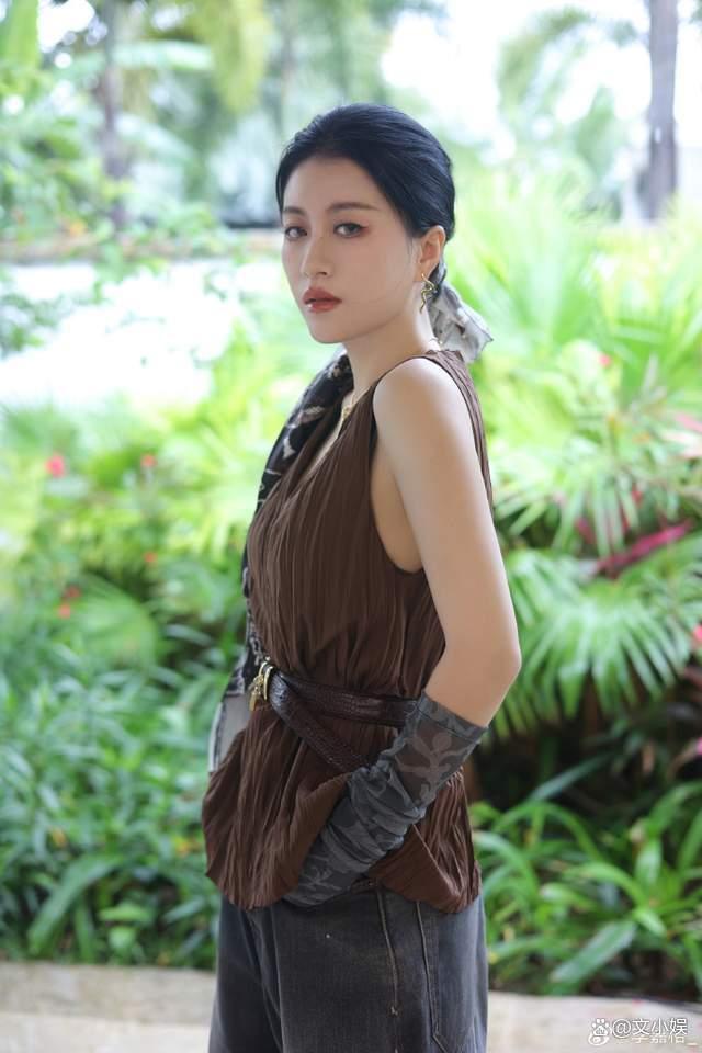 李嘉格因被说穿衣不好看饿到低血糖 身材焦虑引关注