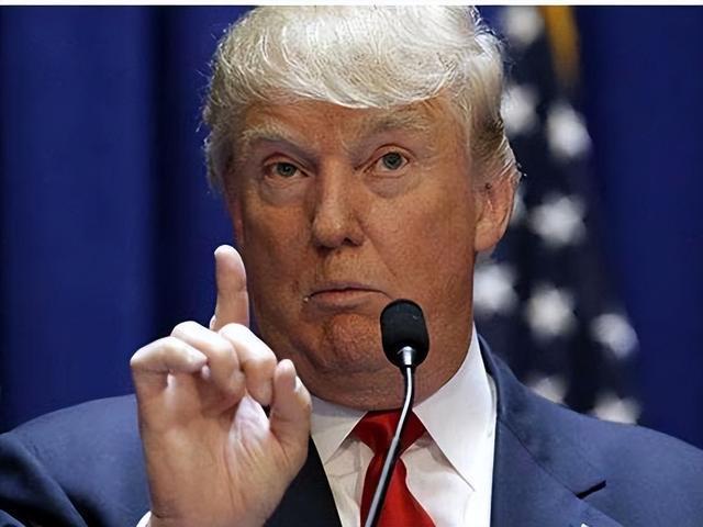 油价暴涨民怨沸腾，特朗普后院起火，政治生涯或将迎来大结局？