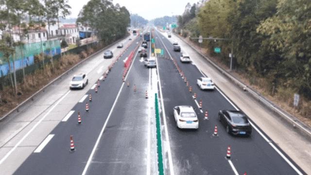 “蓝道过街”获赞 网友：建议全国推广 实现人车分流各行其道