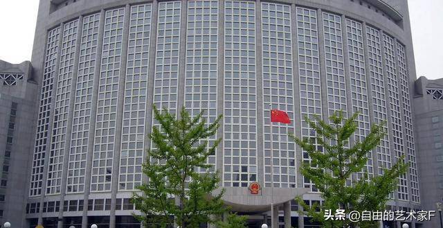 中方当面“敲打”菲律宾 要求其言行一致回归对话轨道