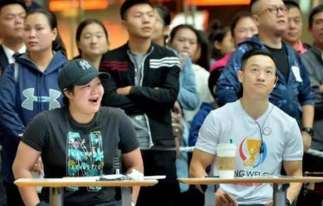 运动员退役后从146斤暴涨至523斤 体重增加引热议