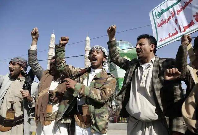 第一个准备下场参战的中东强国已经挨打 胡塞武装遭密集空袭