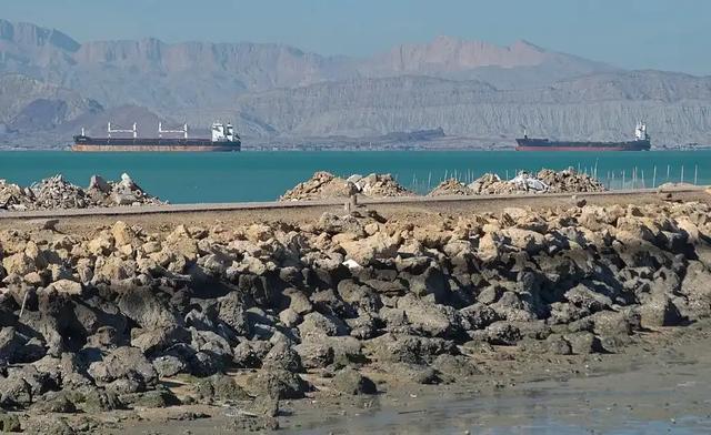 伊朗：敌方若发动地面进攻，将全军覆没 坚决反击保卫国家安全