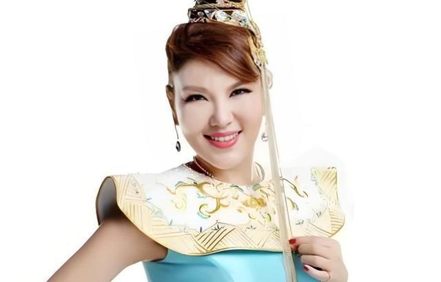 乌兰图雅没有一句solo 从争议到认可的翻红之路