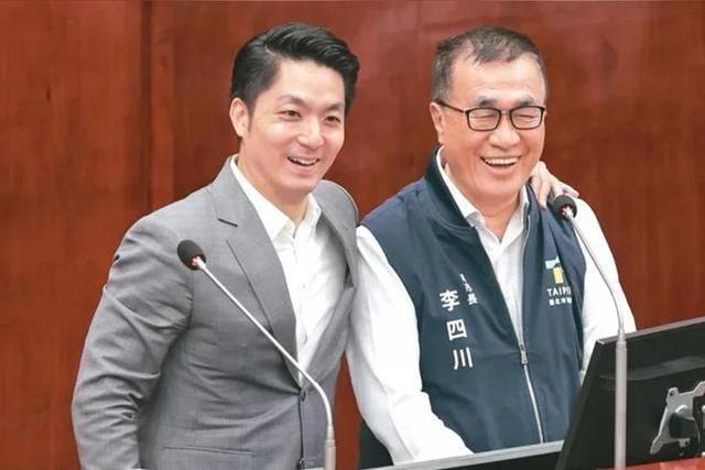 蒋万安力挺李四川拼新北市长