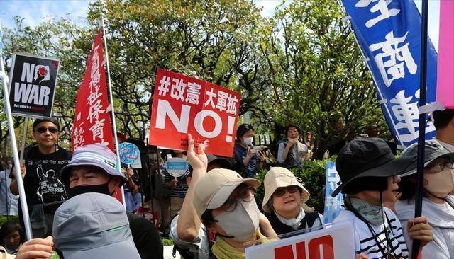 王牌坦克炸膛痛击自己人，高市无视连出阴招，悲剧或将继续上演