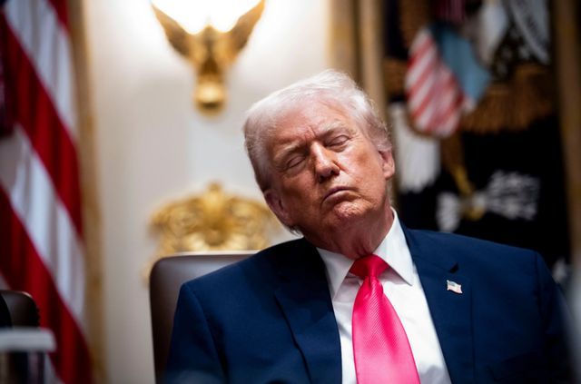 5月1日不是终点，是特朗普的噩梦起点：撤军丢脸，硬扛丢权