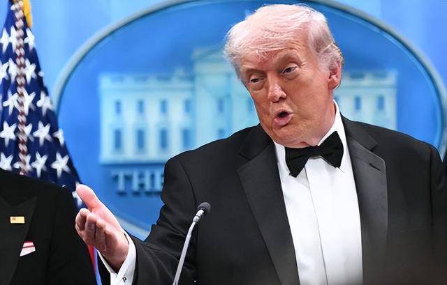 特朗普警告伊朗石油生产将爆炸 三天内或爆发危机