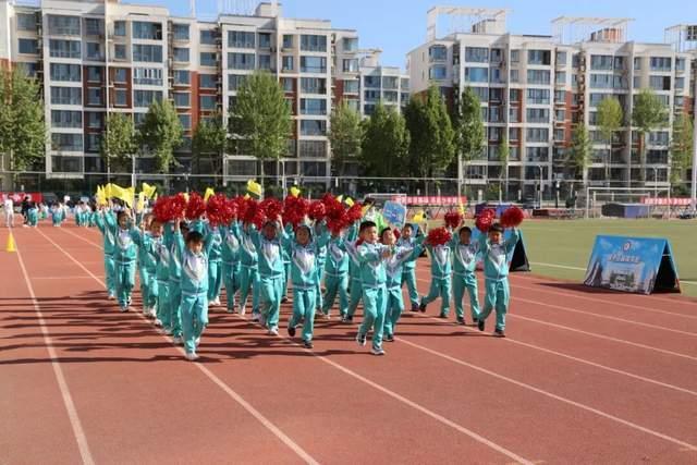 北京校园开启青春狂飙模式 逐梦赛场展风采
