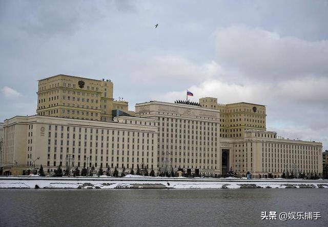 俄胜利日阅兵罕见取消地面军备展示 前线优先的理性选择