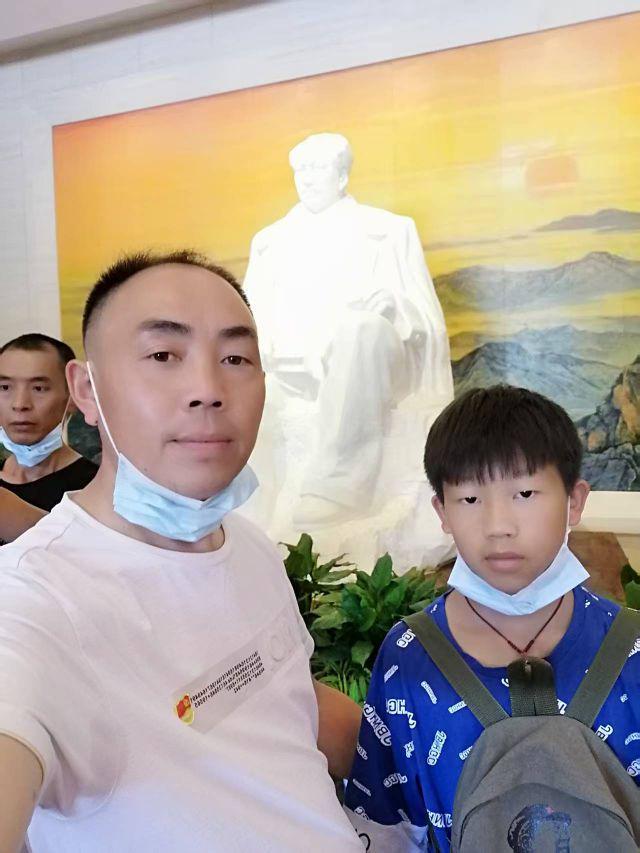 男子將丈母娘救出被洪水卷走 抱樹撐12小時獲救