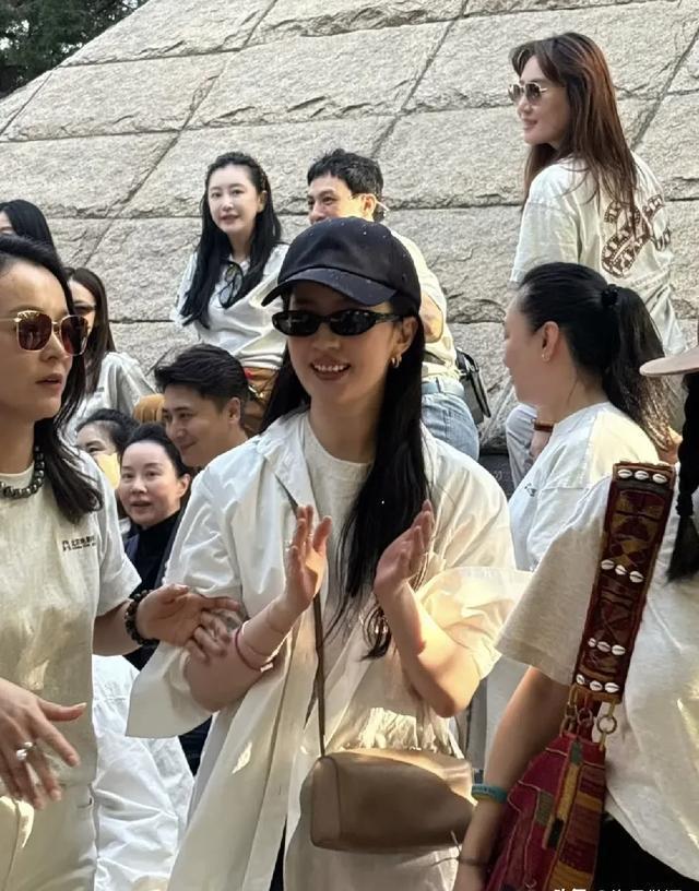 刘亦菲一点法令纹没有 自然美引发热议