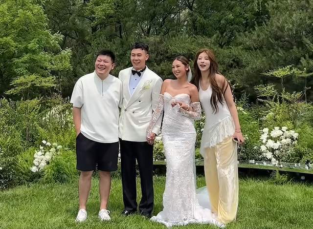 “大黑?！崩畛棵妹媒Y(jié)婚 低調(diào)奢華婚禮揭曉
