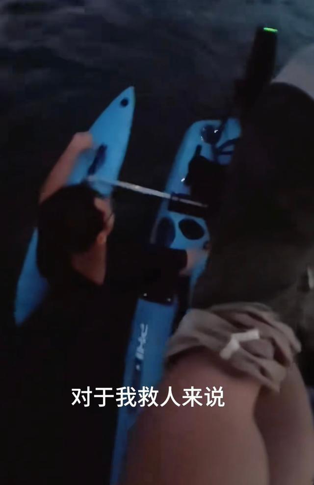 重庆小哥划船时救起两名溺水孩童 勇敢施救获表彰