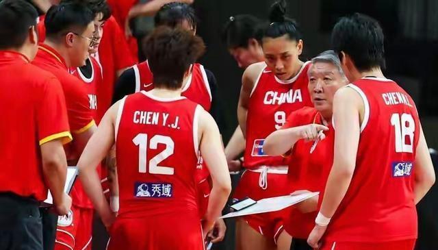 中国女篮vs尼日利亚最后两分钟纯享 张子宇无惧防守强拿两分制胜 逆转胜利振奋人心