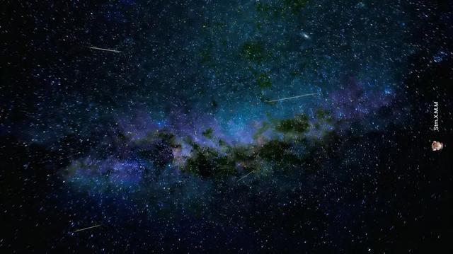 成都700名师生家长“家门口追星” 共赏英仙座流星雨