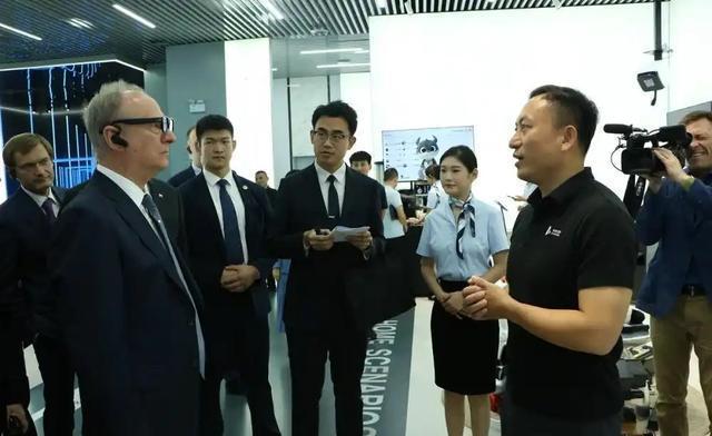普京亲信如何被中国技术折服 现实逼出的选择