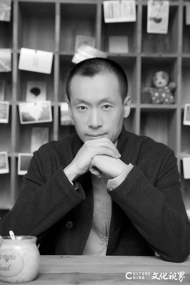 “世纪英才——刘波·百年人物画赞南通展”昨日开幕,展期至明年1月25日