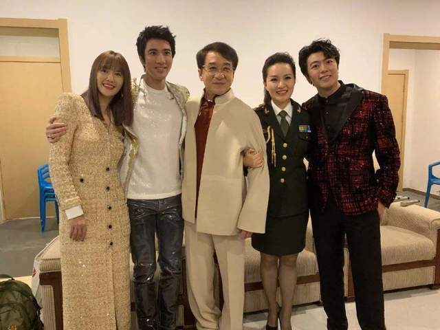 王力宏塌房后坑了周杰伦 招妓化名＂周先生＂