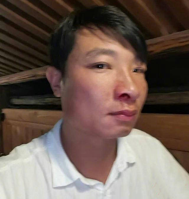 长痛不如短痛！当杨槠策将手伸向自己，网友开始为余秀华感到庆幸