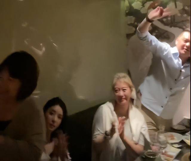汪小菲为女儿庆生！和S妈唱生日歌仍喊丈母娘，不怕具俊晔吃醋？