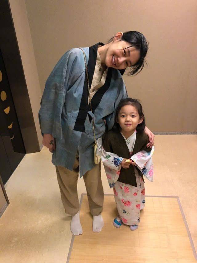 汪小菲为女儿庆生！和S妈唱生日歌仍喊丈母娘，不怕具俊晔吃醋？