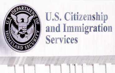美国宣布政策变更：绿卡须返回原籍国提交申请