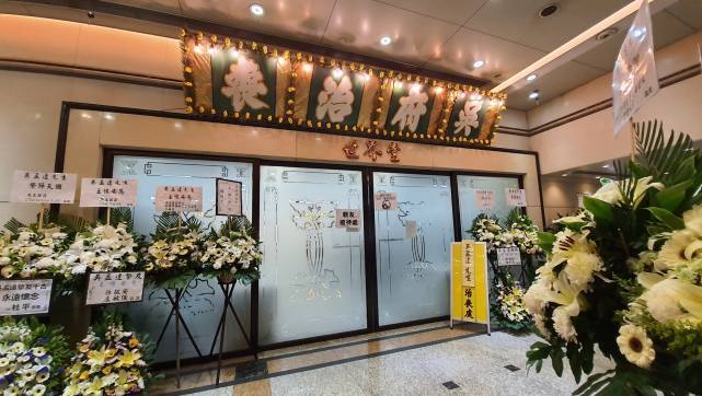 火葬场送最后一程 吴孟达儿子透露爸爸临终遗愿