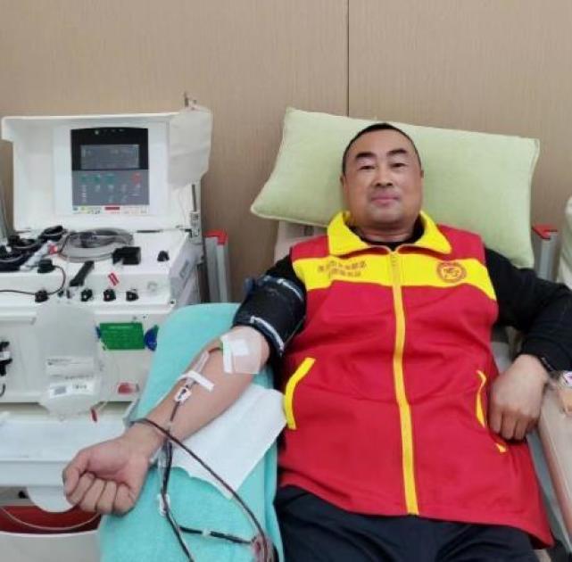 41岁工人无偿献血258次，称只是想做点帮助别人的实事