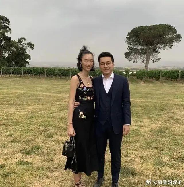 霍震霆透露儿子霍启仁已结婚 欢迎泰国儿媳加入霍家