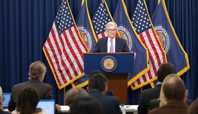 国内金价大幅下落 黄金市集惊魂动魄的暴跌