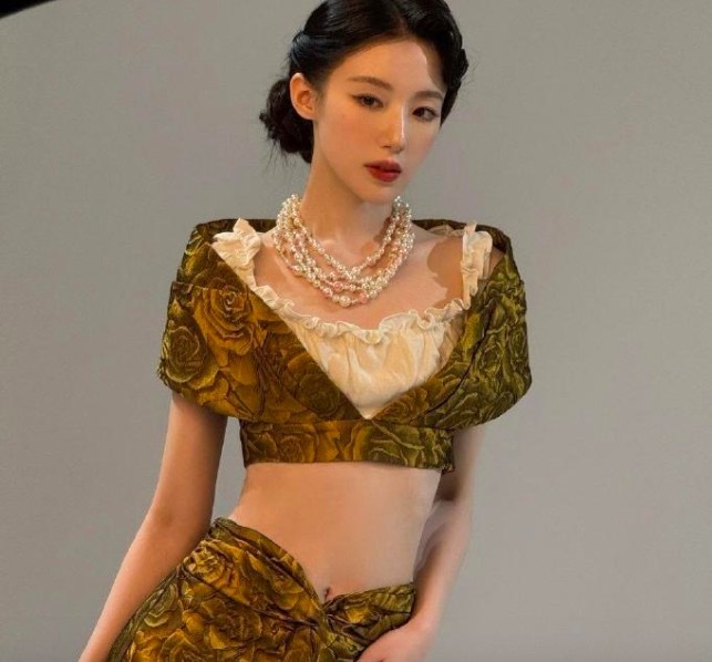 叶舒华瘦了好多 颜值升级