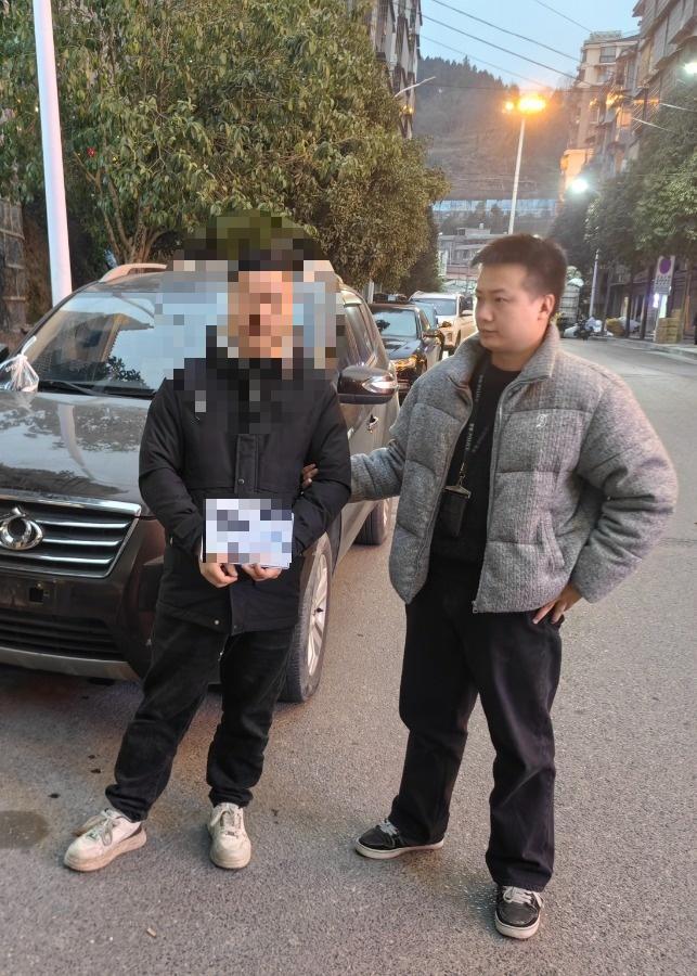 民警出击两名“车手”快速落网 反诈行动再立新功