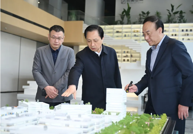 咸阳市委书记夏晓中调研咸阳生物城项目
