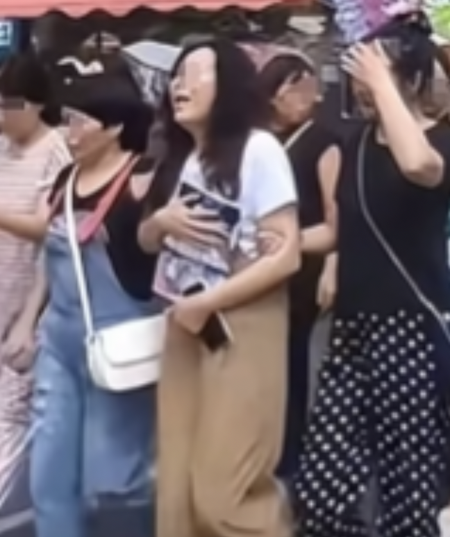 女子家門(mén)口遇害案嫌犯被認(rèn)定精神分裂 案件即將開(kāi)庭審理