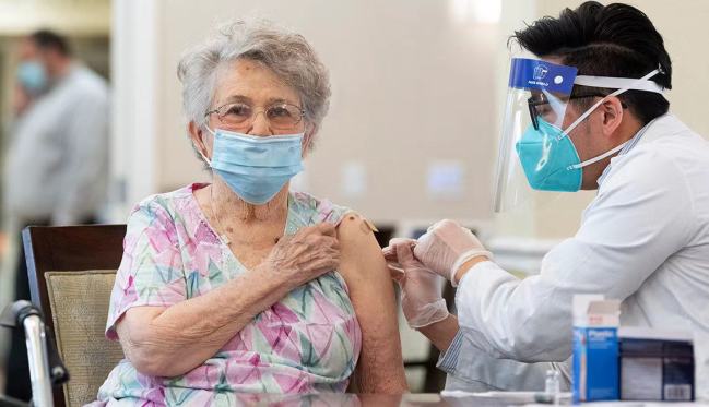  美国疾控中心：62％疗养院工作人员拒绝接种新冠疫苗