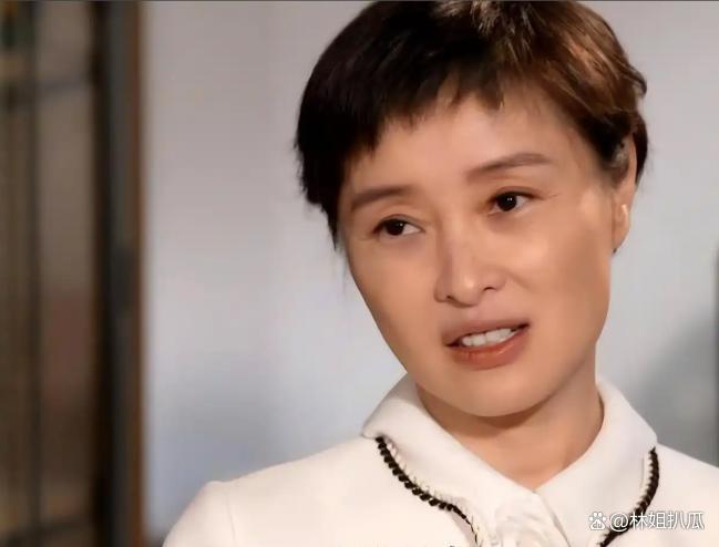 知名女演员凌晨3点怒骂：你骗了多少人的钱？请如数奉还