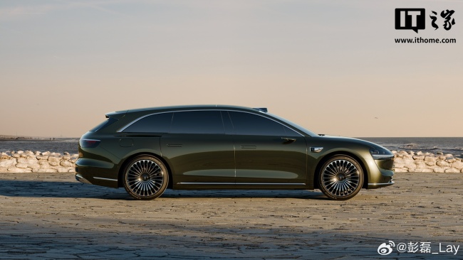 全系标配副驾零重力座椅、副驾屏,享界 S9T 旅行车将于 8 月 18 日开启预订