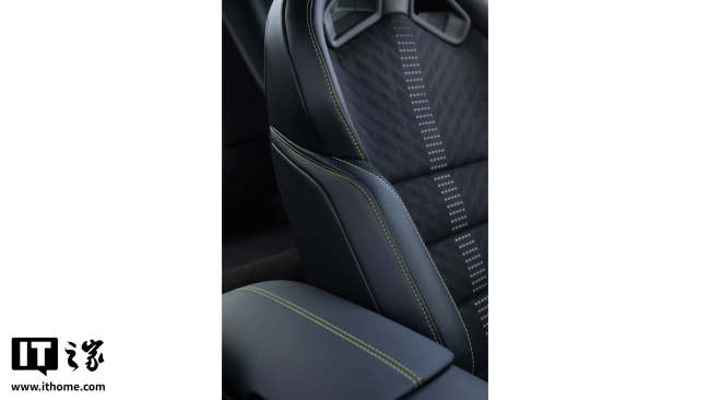 采用全碳纤维车身,福特 Mustang GTD 推出 Liquid Carbon 版本