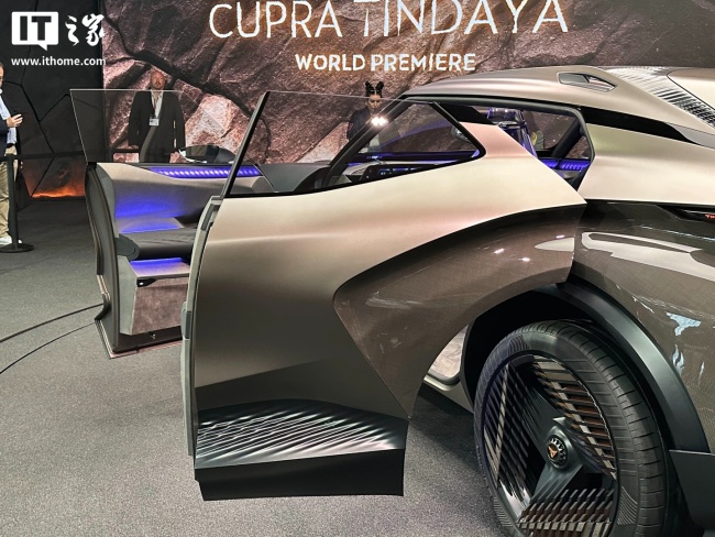 西雅特 Cupra 发布 Tindaya 概念车：对开门设计，外观犀利