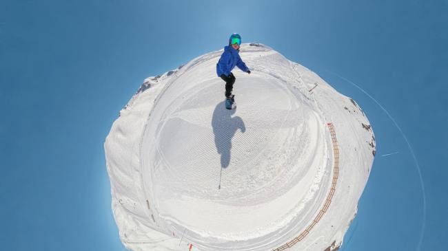 影石 Insta360 X4 Air 上市：2099 元，8K 全景 + 165g 机身