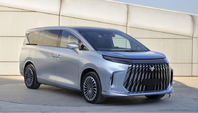 北汽极狐首款豪华中大型 MPV 完成申报：5.3 米车长、插混动力
