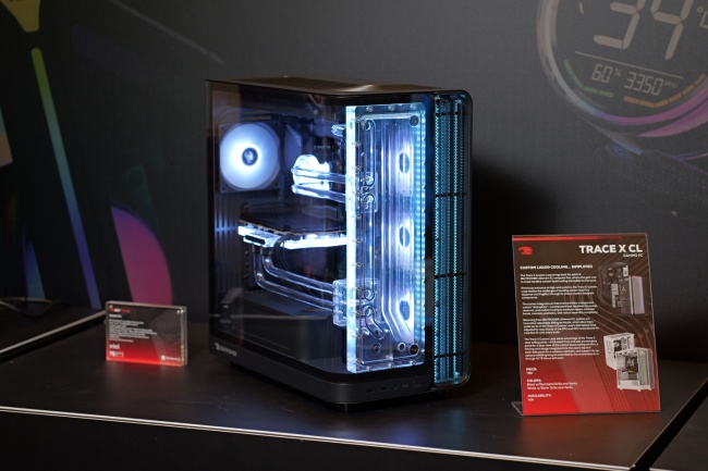 iBUYPOWER 展示第十代整机 PC 组件，包含多款机箱、散热