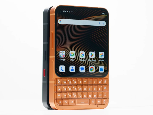 键盘可当触控板，Unihertz Titan 2 Elite 全键盘手机下月 MWC 2026 发布