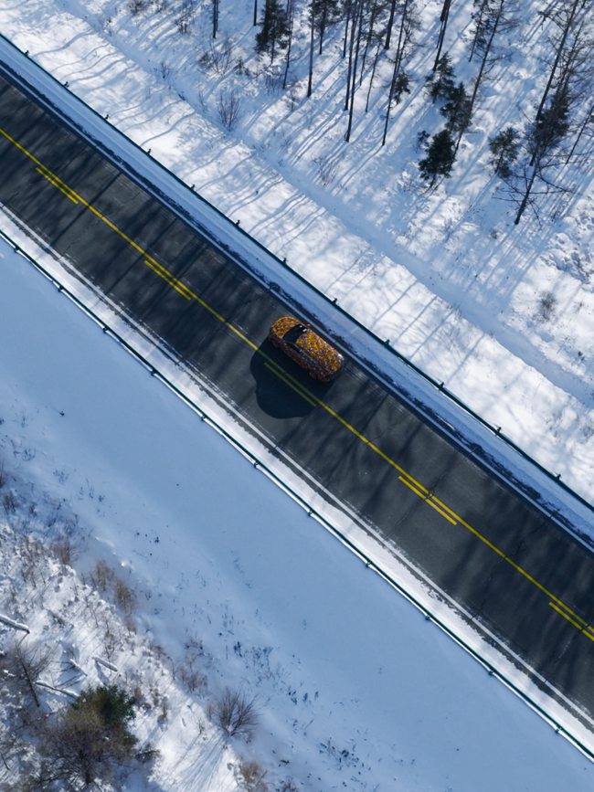 smart 精灵#6 EHD 超级电混冬测谍照公布：奔驰全球原创设计，掀背造型