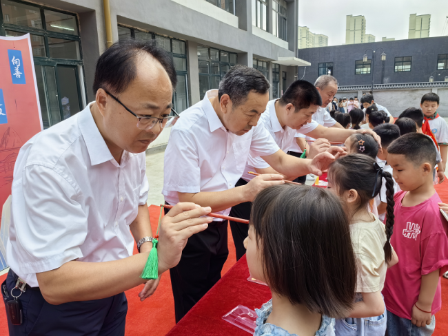 萧县师范附属小学举行一年级入学典礼