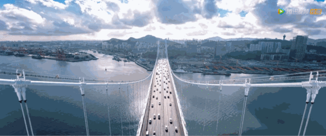 《开端》开头，海沧大桥与杏林大桥入镜。