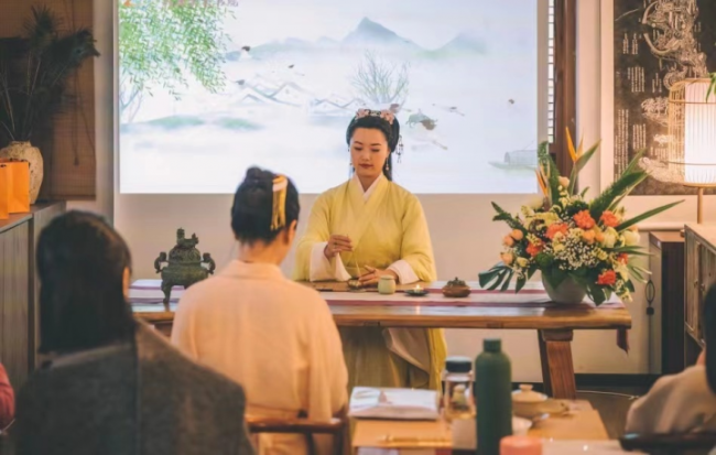 成都未来书院:承中国传统之精华 展祖国未来之光辉